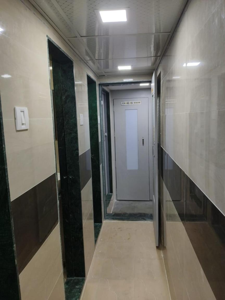 Rest Inn Hostel Dormitory 뭄바이 외부 사진